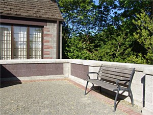Courtyard seating nook